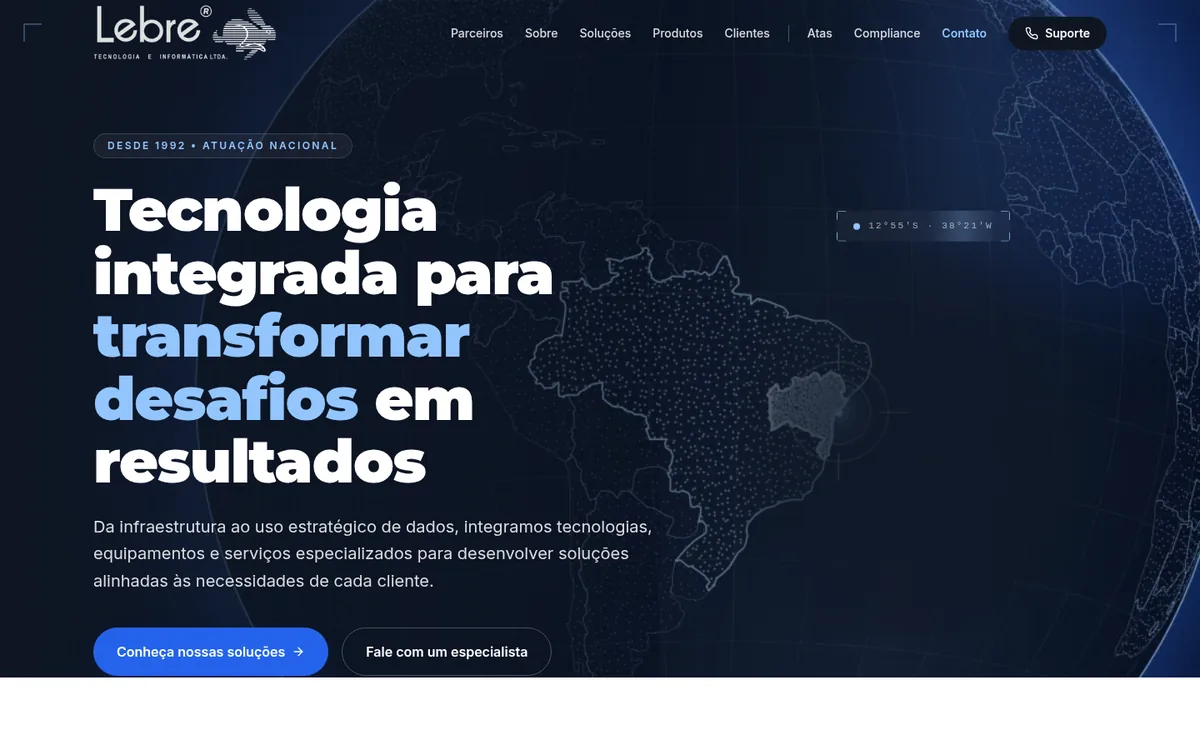 Página inicial do site da Lebre Tecnologia: chamada sobre tecnologia integrada sobre um mapa do Brasil em tons de azul.